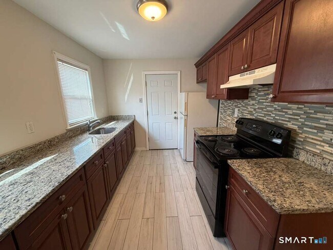 Building Photo - 279 Clermont Ave