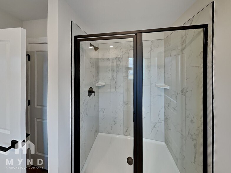 Building Photo - 158 Wembury Ln