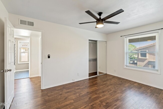 Building Photo - 10420 North 11th St