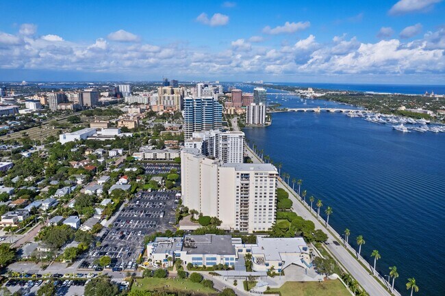 Building Photo - 1801 S Flagler Dr