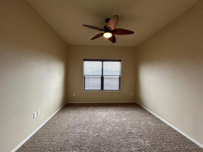 Building Photo - 5012 Lost Hills Trail