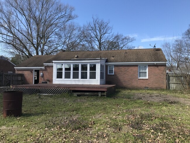 Building Photo - 848 Catalina Dr