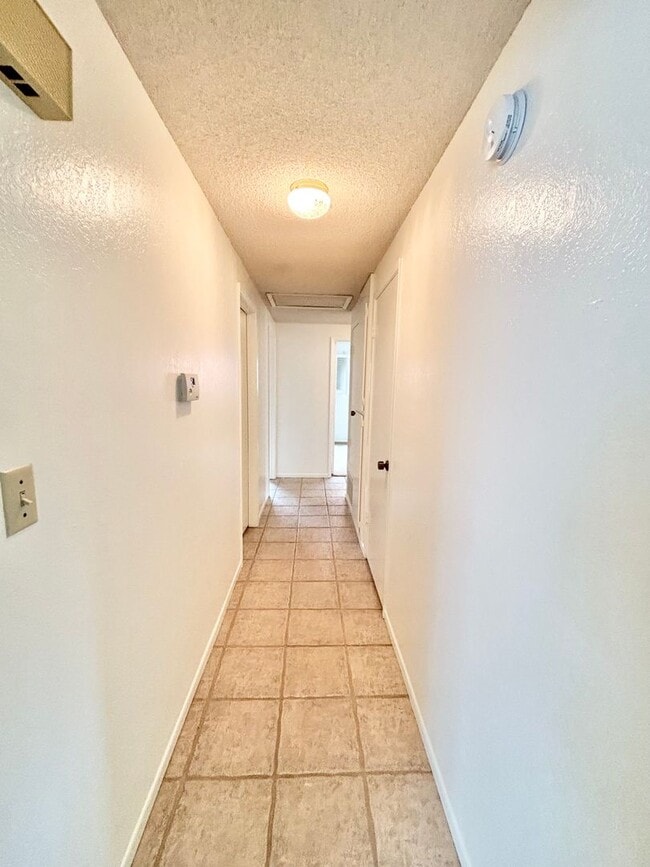 Building Photo - Spacious 4 Bedroom Home Available Now!