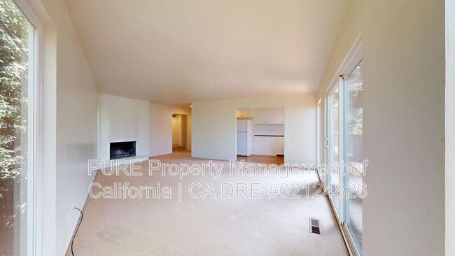 Building Photo - 236 San Carlos Ave