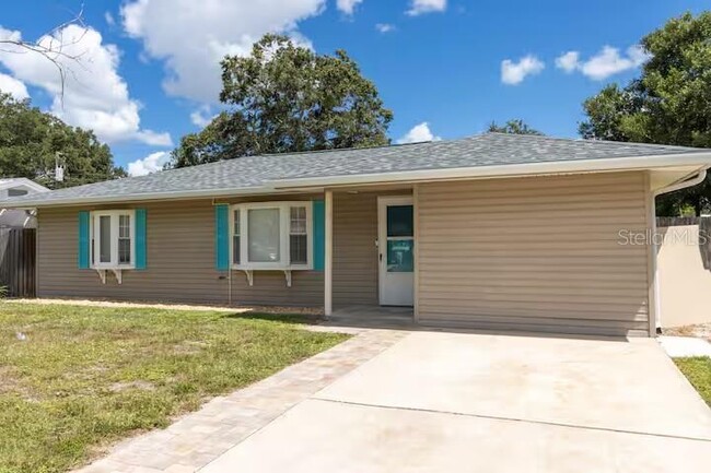 Building Photo - 2865 Poplar St