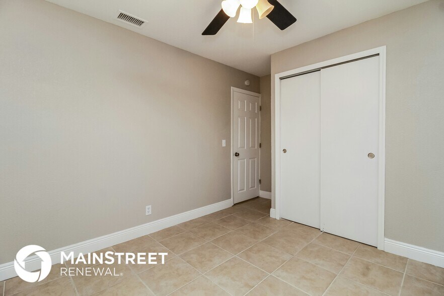 Building Photo - 759 Baywood Cir