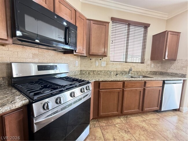 Building Photo - 116 Augusta Course Ave