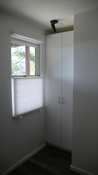 Building Photo - 754 N Avenue 66