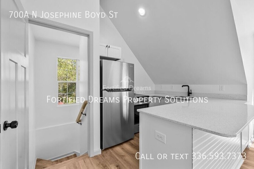 Building Photo - 700 N Josephine Boyd St