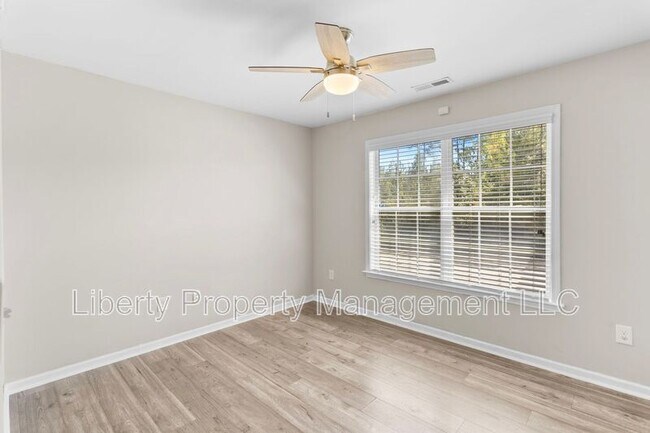 Building Photo - 69 Taplow Trail