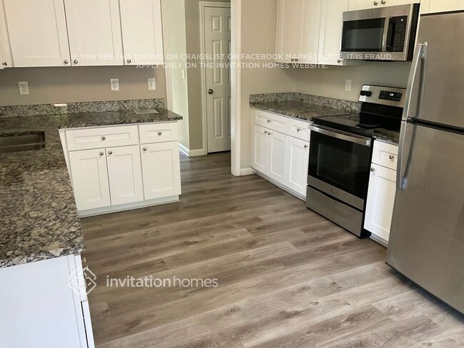 Building Photo - 308 Pebblestone Dr