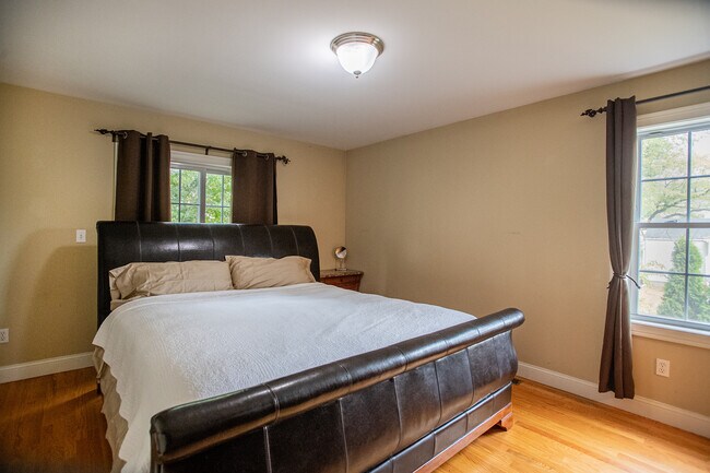 Building Photo - 88 Hyde St