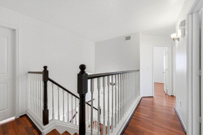 Building Photo - 15822 S 32nd Pl