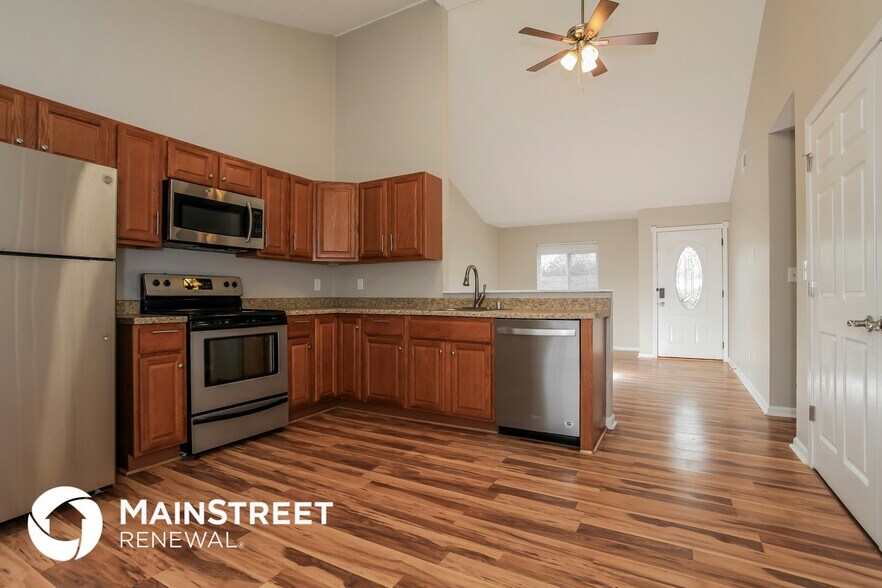 Building Photo - 12110 Winding Spring Ct
