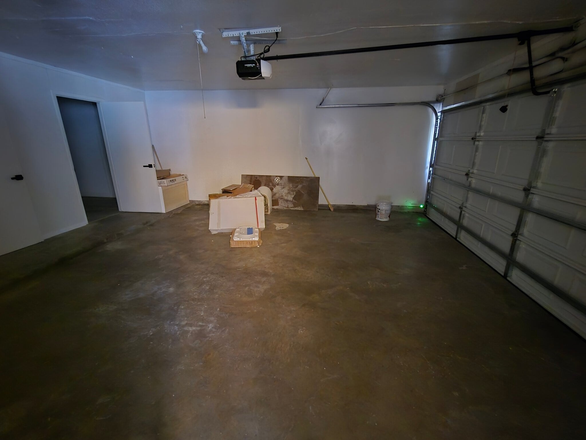 Building Photo - 10603 Hillcroft Ave