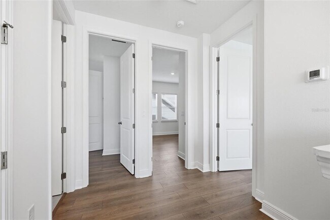 Building Photo - 10085 Ballast Dr