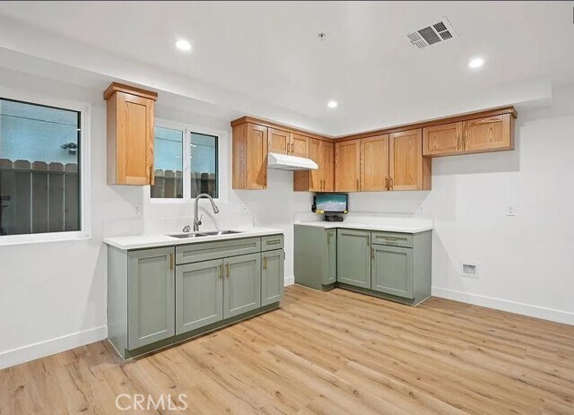 Building Photo - 10422 Graham Ave