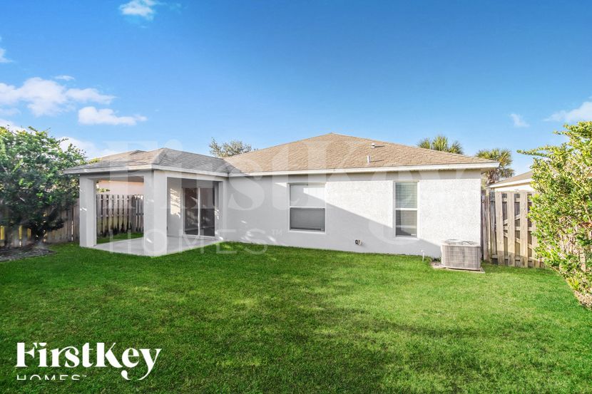 Building Photo - 530 Melanie Cir