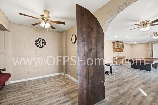 Building Photo - Stunning 4-Bedroom, 3-Bath Waterfront Home in Choctaw Beach – 140ft of Bayfront Bliss!
