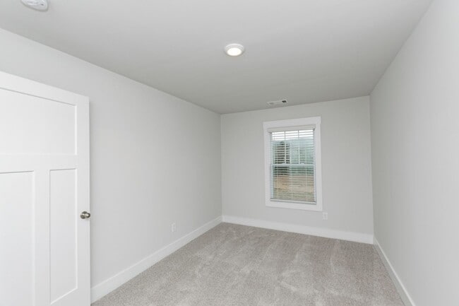 Building Photo - Monte Vista Townhomes