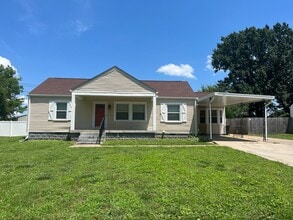 Building Photo - Charming 3-Bedroom Home in the Heart of Murfreesboro!
