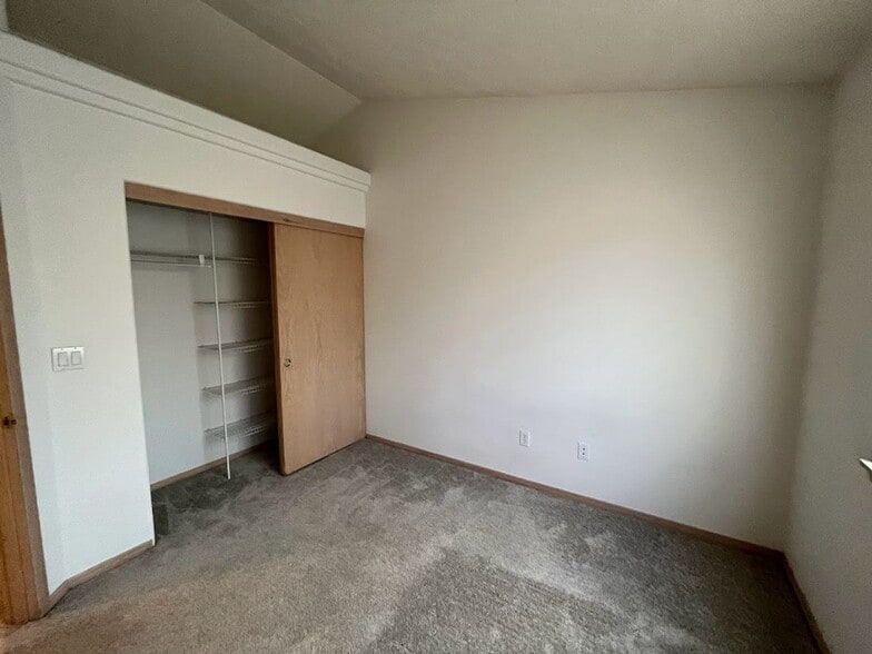 Building Photo - 14314 SE Princeton Village Way
