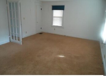 Building Photo - 1706 W Saginaw St