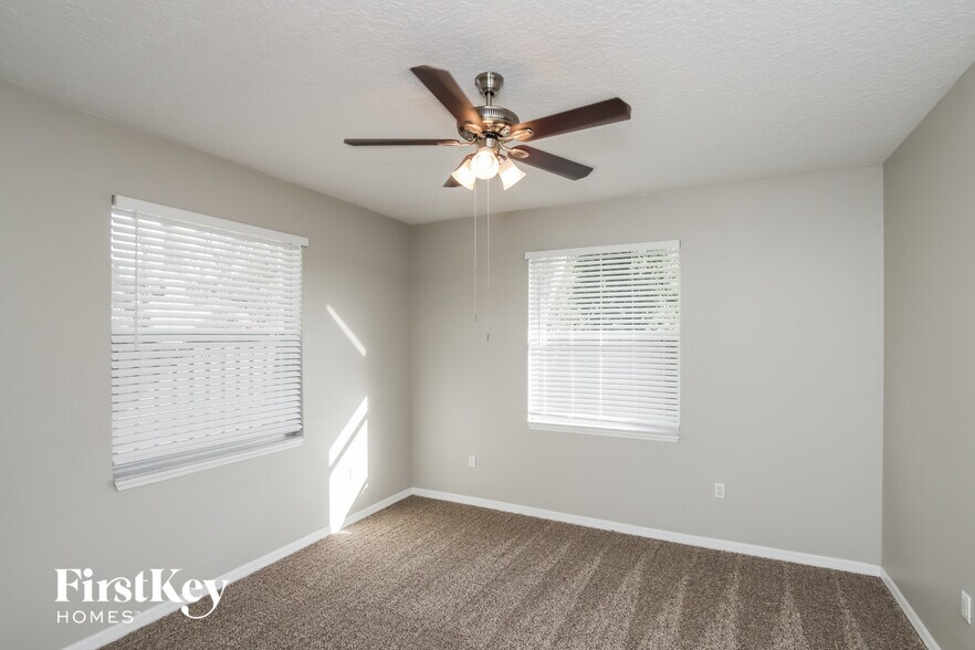 Building Photo - 2134 Pumpkin Pl NE