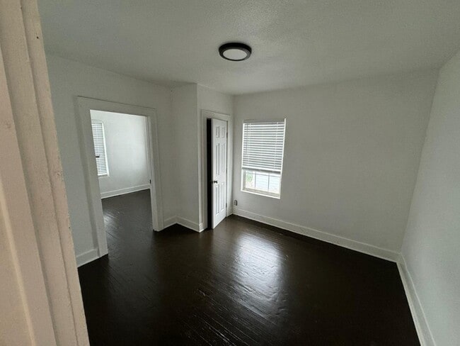 Building Photo - 1416 Craig St