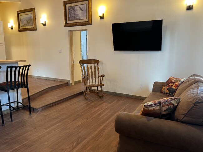 Building Photo - 2301 Lincoln