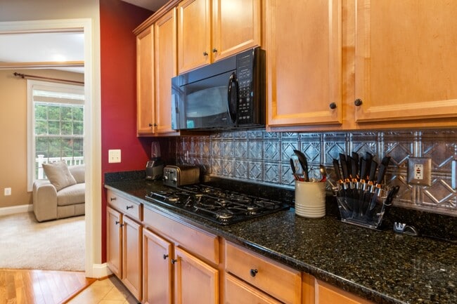 Building Photo - 5105 Bright Owl Rd