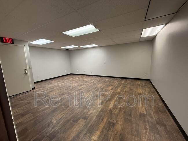 Building Photo - 316 N Mission St