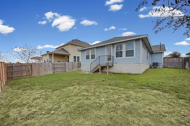 Building Photo - 425 Spiny Lizard Ln