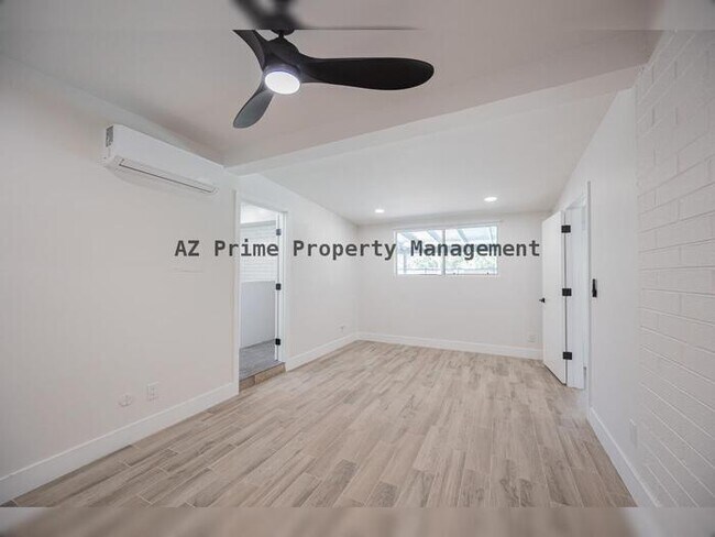 Building Photo - 6828 N 10th Ave