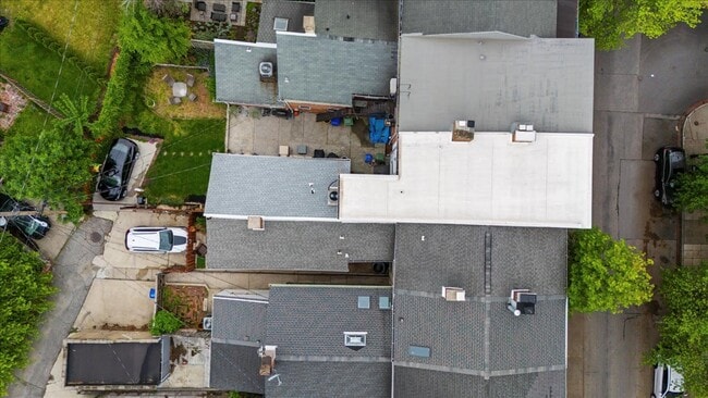 Building Photo - 656 Washington Blvd