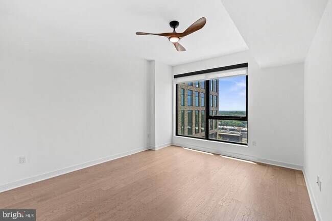 Building Photo - 1650 Silver Hill Dr