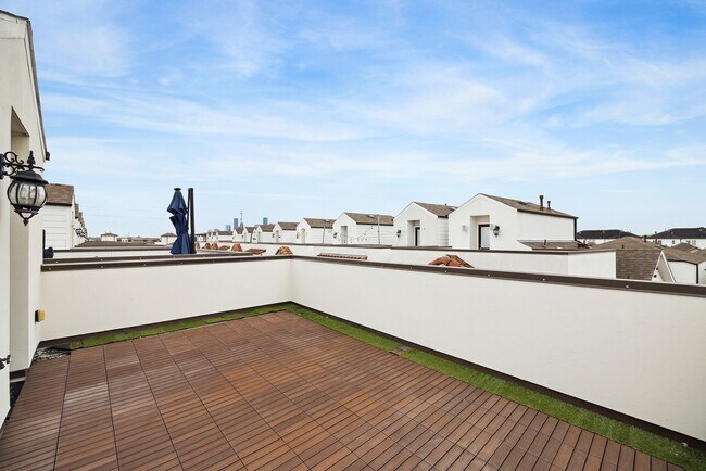 Building Photo - 1259 Bonner St