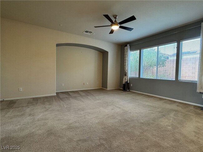 Building Photo - 8278 Apple Barn Ave