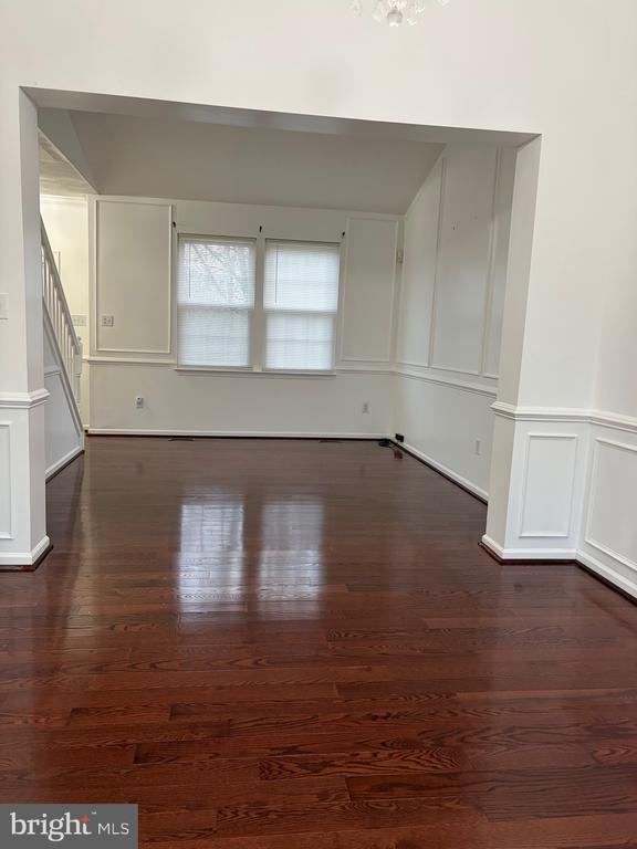 Primary Photo - 1914 Meadowgate Ct