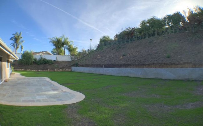 Building Photo - 4 bedroom in Camarillo CA 93010