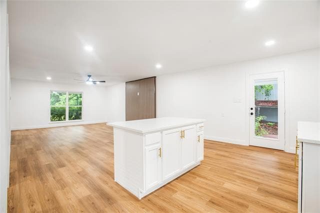 Building Photo - 4761 Meadowbrook Dr