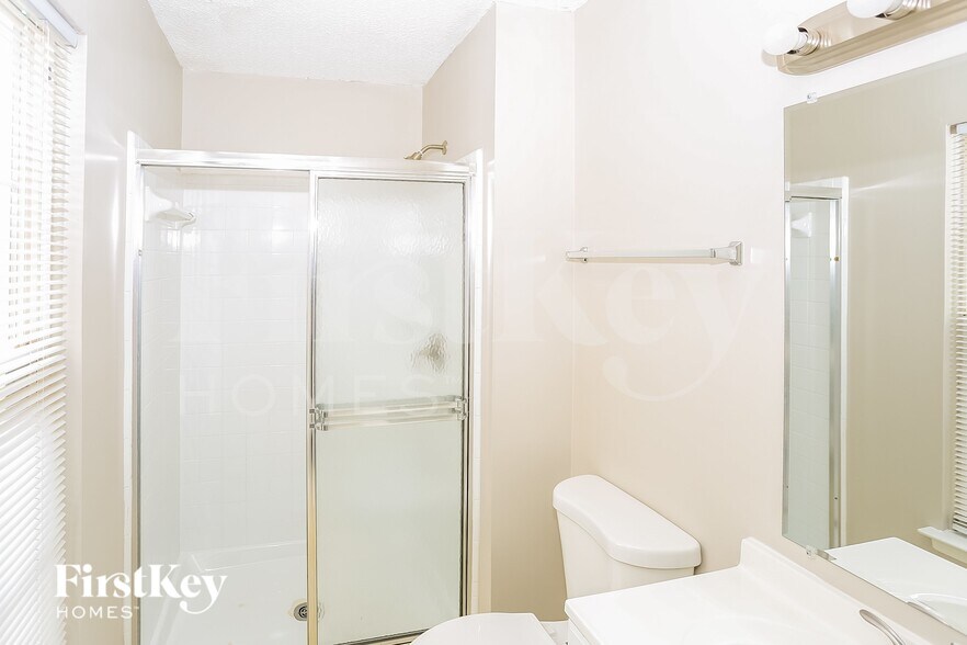 Building Photo - 9419 White Cedar Ct