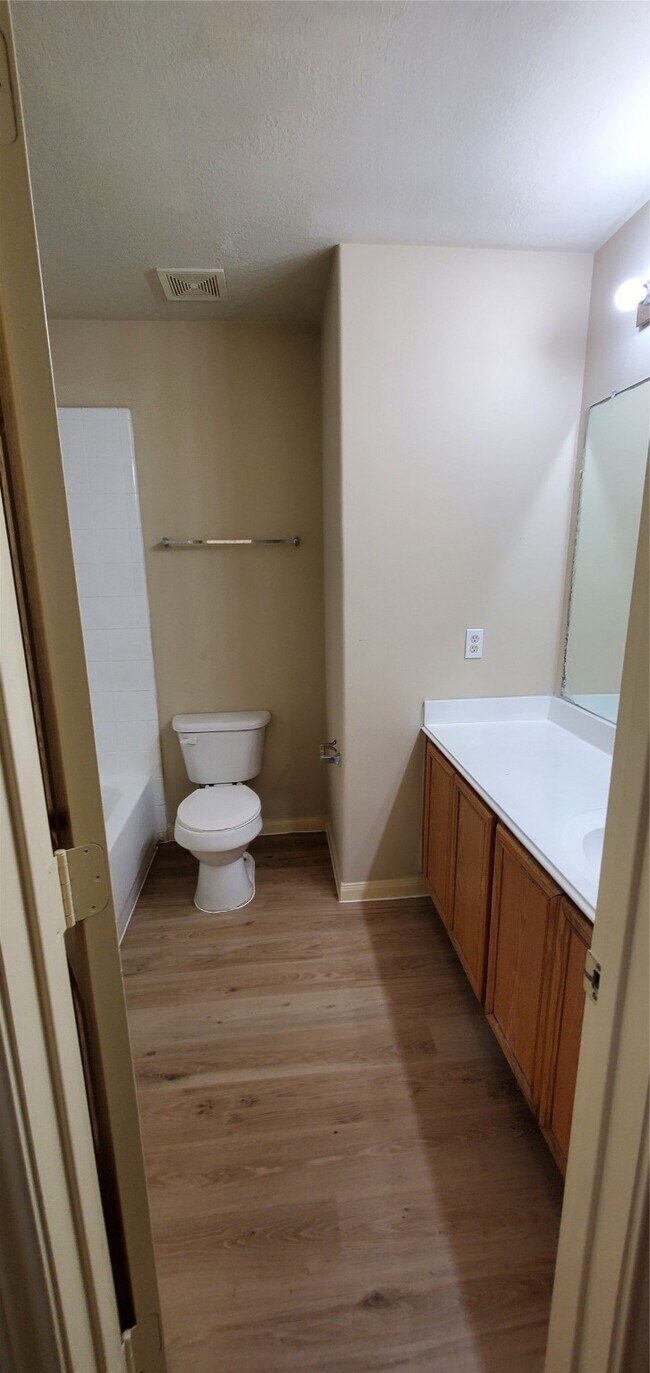Building Photo - 16331 Woma Ct