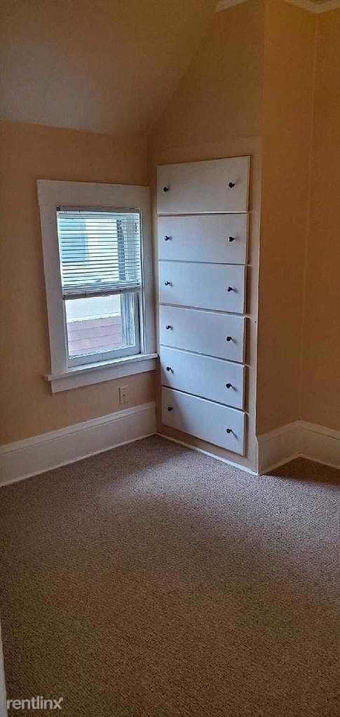 Building Photo - 2 br, 1 bath Duplex - 2202 North 55th Stre...