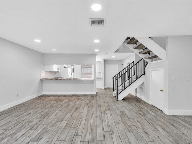 Building Photo - 9095 SW 21st Ct