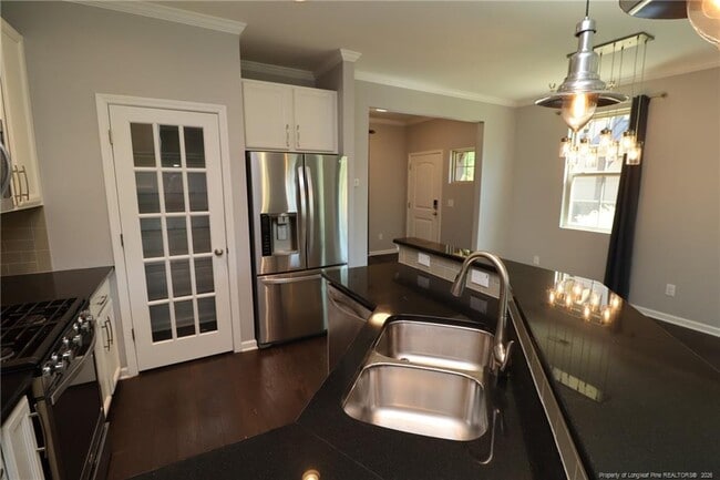 Building Photo - 689 Wickham Ridge Rd