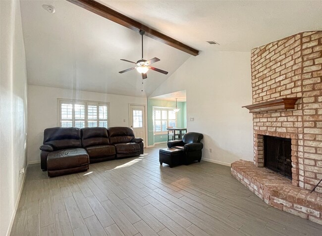 Building Photo - 13607 Fernhill Dr