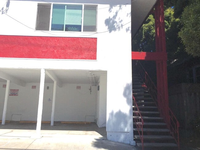 Building Photo - 2009 McGee Ave