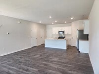 Building Photo - Room in Townhome on Old Battle Bridge Rd