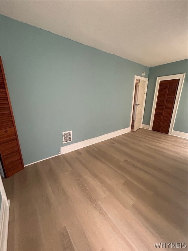 Building Photo - 71 Page St